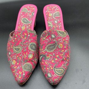 Paisley Indian styled slipper never worn